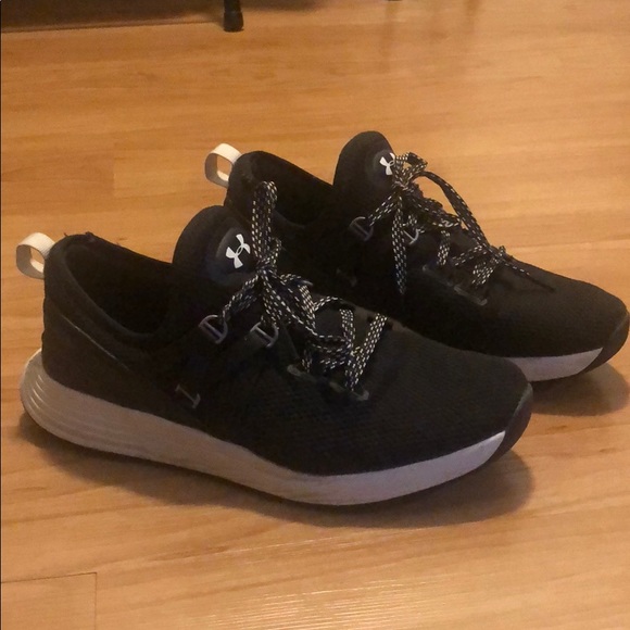 Under Armour Shoes - Black Under Armour shoes